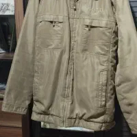 یک کاپشن مردانه XL