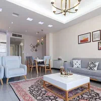 خدمتکار منزل