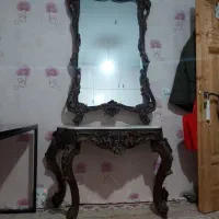 آیینه و کنسول