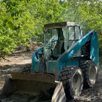 خاک برداری و تخریب کاری با توماس