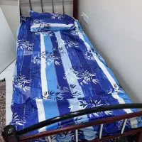 ۱عددتخت یکنفره  فلزی به علت جابجایی قیمت توافقی