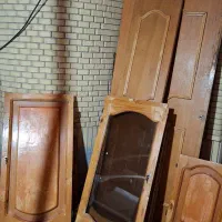 درب چوبی و کمد دیواری
