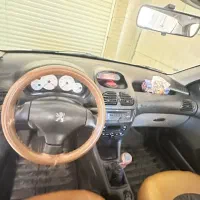 206 صندوق دار v8 مدل 95