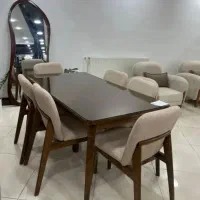 تعدادی میز نهار خوری از دونفره تا۱۰نفره