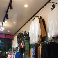 پوشاک زنانه نو مستقیم از انبار (فولادشهر)