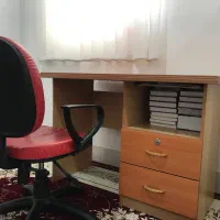 میز تحریر و صندلی