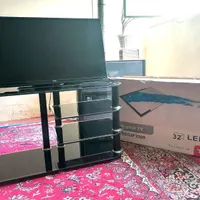ال ای دی 32 سالم، و میز فروشی