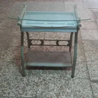 میز کامپیوتر فلزی