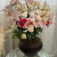 گلدان گل مصنوعی