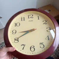 ساعت دیواری میزان