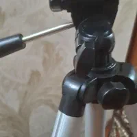 1 عدد پایه دوربین مخصوص عکاسی های حرفه ایی و تخصصی|دوربین عکاسی و فیلم‌برداری|مشهد, شهید فرامرز عباسی|دیوار