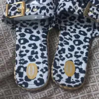 دمپایی رو فرشی