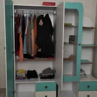 کمد و ویترین نوجوان