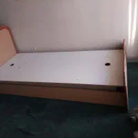 تخت بگنفره MDF تمیز  ۶۰۰۰۰۰۰