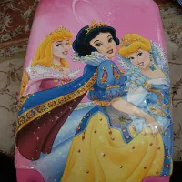 چمدان مسافرتی تمیز وسالم