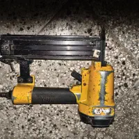 میخکوب بادی