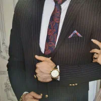 کت و شلوار کلاسیک خط دار سایز 48 همراه با ژیله