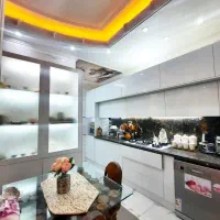 کابینت گلاسه با دستگیره توکار (پاشایی)