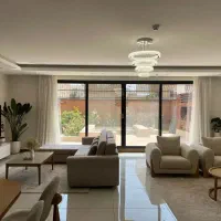 ۱۳۰ متر /حیاط اختصاصی/نگارستان