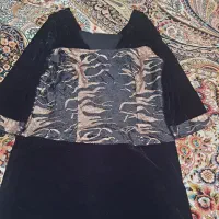 سه تا لباس مجلسی هر کدوم ۷۰۰ جدا تکی هم می‌فروشیم