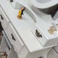 میز آرایشی در حد نو