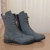 چکمه زنانه سایز ۳۹ سالم و در حد نو خیلی شیک