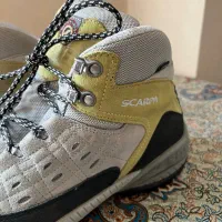 کفش|کیف، کفش، کمربند|اصفهان, رزمندگان|دیوار