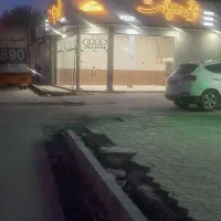 این مغازه به مساحت ۱۰۰ اجاره داده میشود