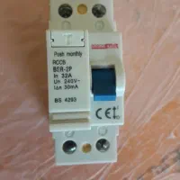 کلید محافظ شبکه برق