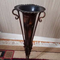 گلدان فلزی ..