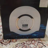 کاملا نو تمیز است