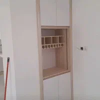 ساخت و نصب انواع کابینت .کمد.درب