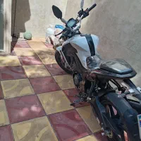 بنلی 180|موتورسیکلت|نیشابور, قلعه نو|دیوار