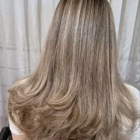 انواع رنگ مو،کراتین و احیا و شینیون در منزل