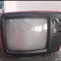 تلوزیون و تلفن قدیمی