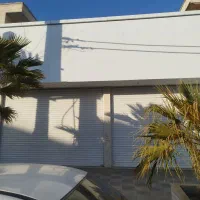 منشی  نمایشگاه فرش