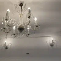 لوستر کریستال و چراغ دیواری
