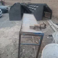 میز کار با گیره
