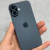ایفون ۱۷ نرمال