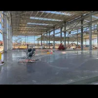 خدمات بتن ریزی کف با ماله پروانه ای وکاتر