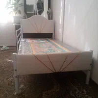 تخت خواب فلزی مدل مروارید