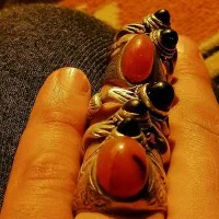 چند عدد انگشتر کهنه روزگاری