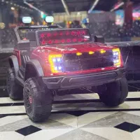 ماشین فورد نورپردازی دار چرخ اسفنج