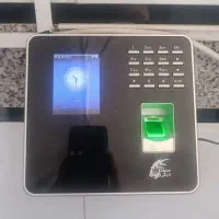 دستگاه حضور وغیاب
