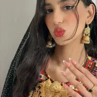 لباس نو دارم