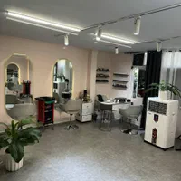 دعوت به همکاری از رنگ‌کار و کراتینکار حرفه‌ای|استخدام درمانی، زیبایی، بهداشتی|تهران, چیذر|دیوار
