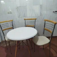 میز و صندلی