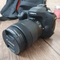 دوربین Canon 80D با ۳پایه و متعلقات