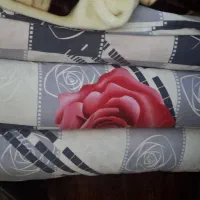 سه عدد تشک تازه آماده شده