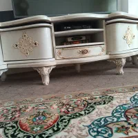 میز تلویزیون بسیار تمیز